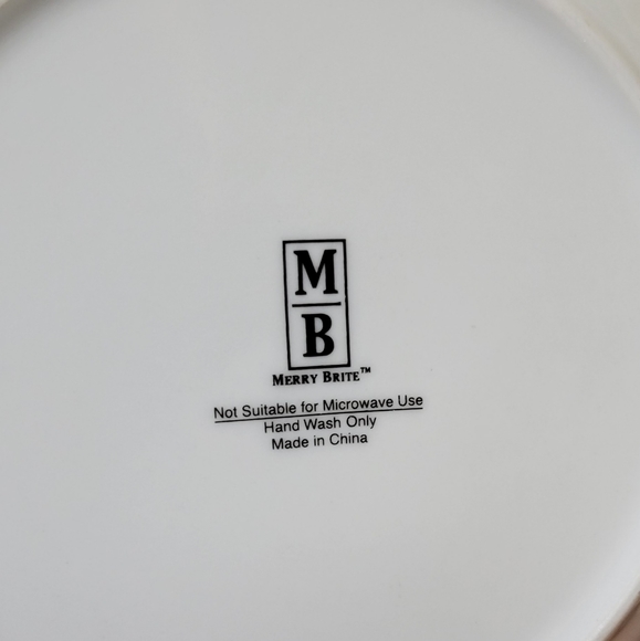 Merry Brite Christmas Set of 4 SALAD Plates MB - Picture 6 of 7